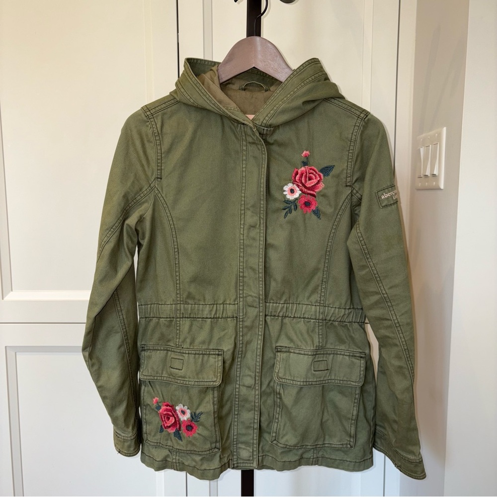 Abercrombie & Fitch Olive Green Hooded Embroidered Floral Jacket Size XL 15/16